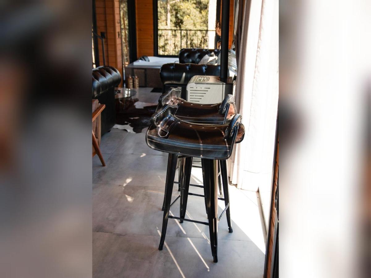 Cabana Horses La Contemporanea Proximo A Cidade E Vista Ponto Turistico Pedra Morro Do Campestre Урубиси Екстериор снимка
